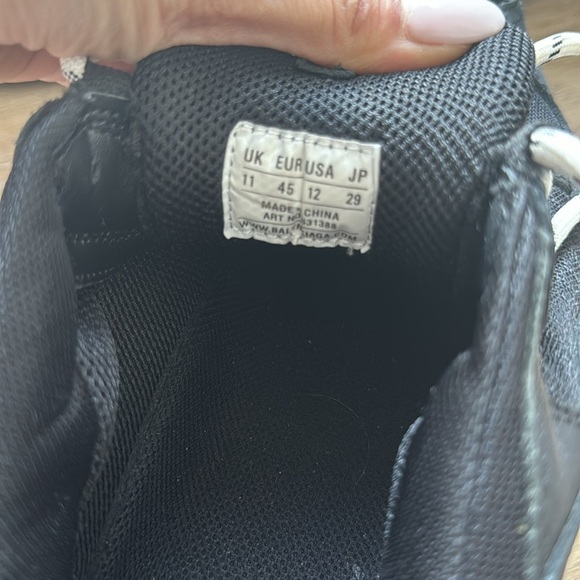 Balenciaga shoes - Picture 2 of 4